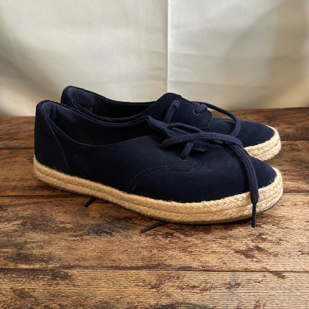 Clarks Lace up  Espadrille Navy Suede Size 7Like New